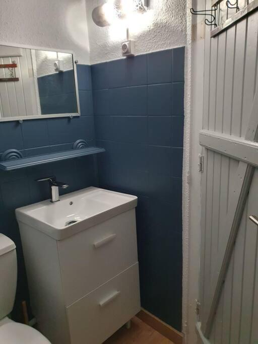 Studio Equipe Et Meuble St Cyprien Сен-Киприен Екстериор снимка