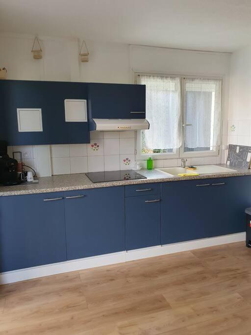 Studio Equipe Et Meuble St Cyprien Сен-Киприен Екстериор снимка